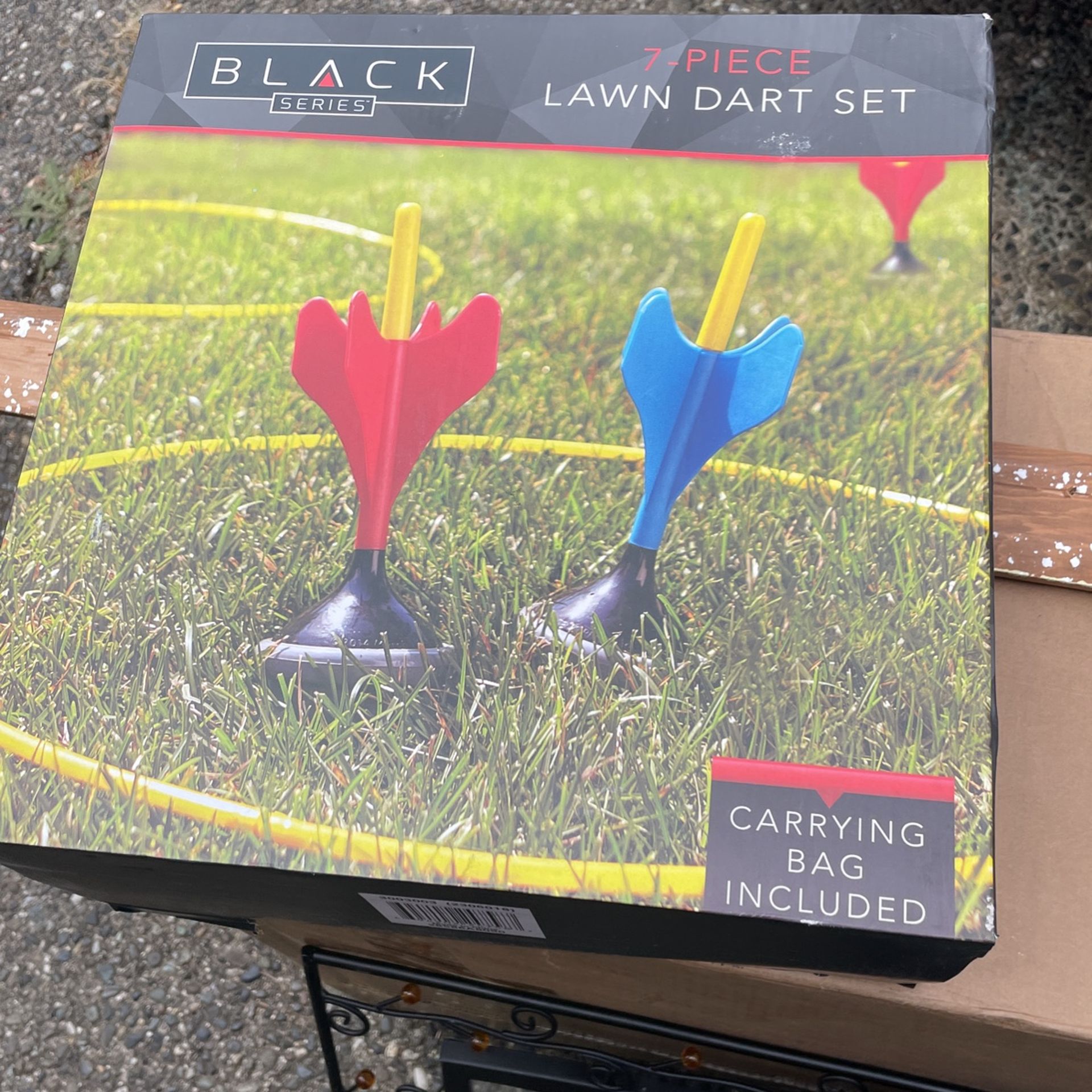 Lawn seven piece Dart Set