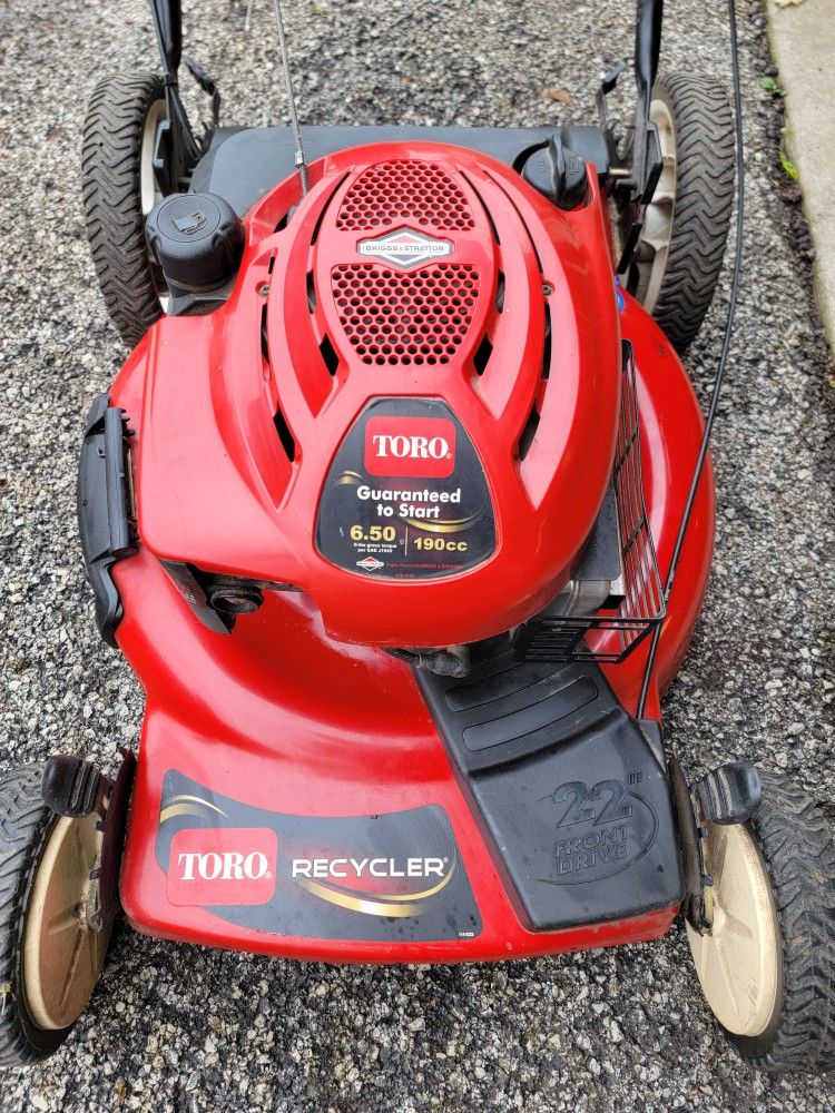 Toro Lawn Mower 6.5 hp . Runs Well