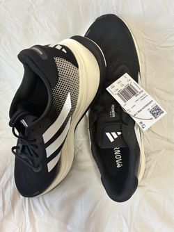 Men’s Size 9 SuperNova Rise 2 Nike Running Shoes