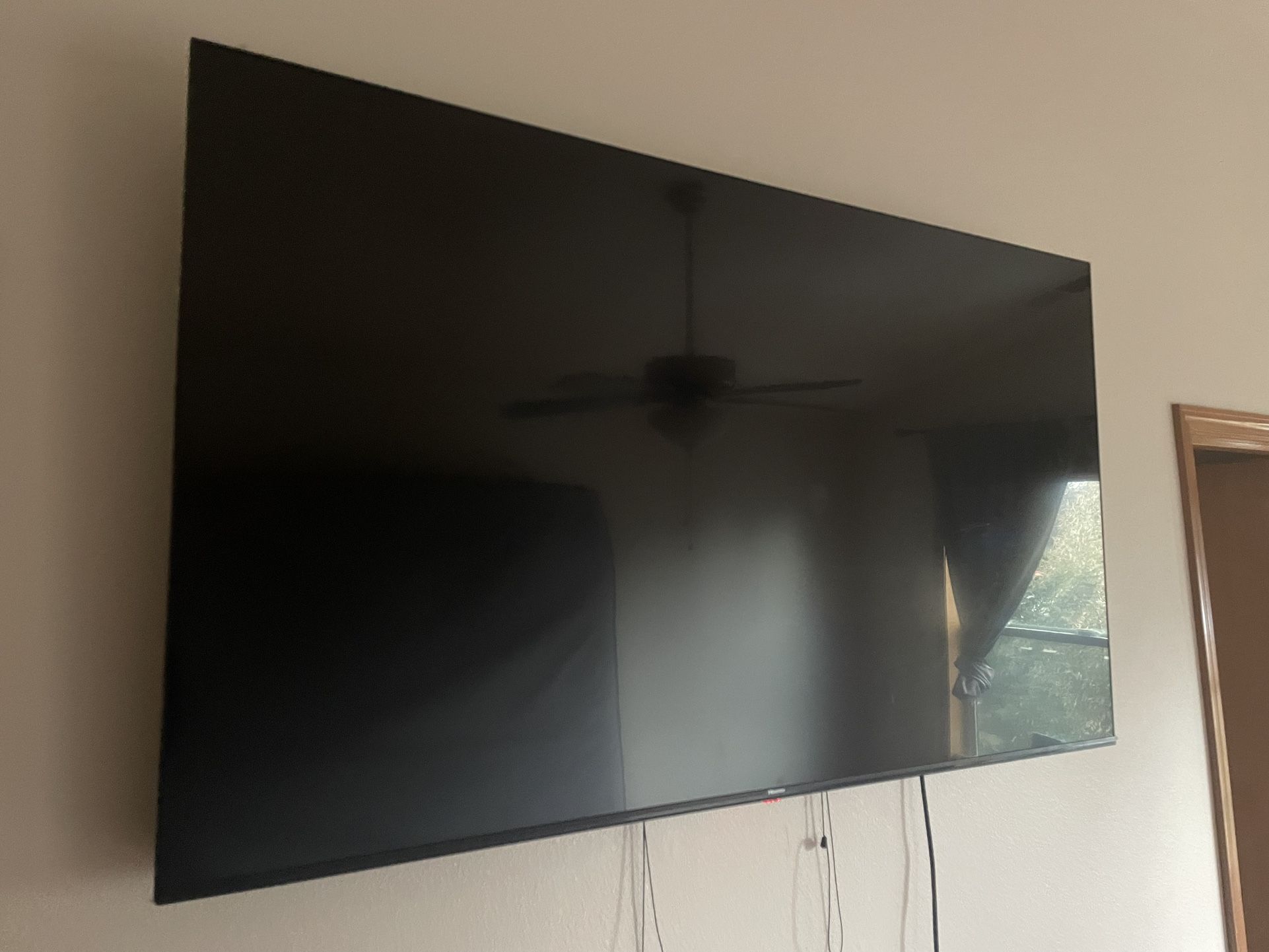 Flat screen 65 Inch Tv