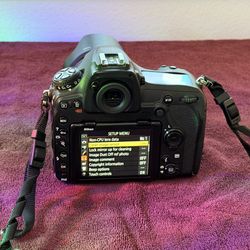 Nikon D850 with 4 batteries and memory card