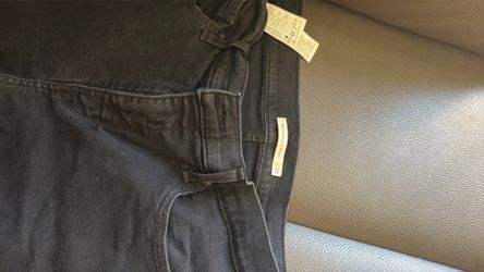Black Levi jeans