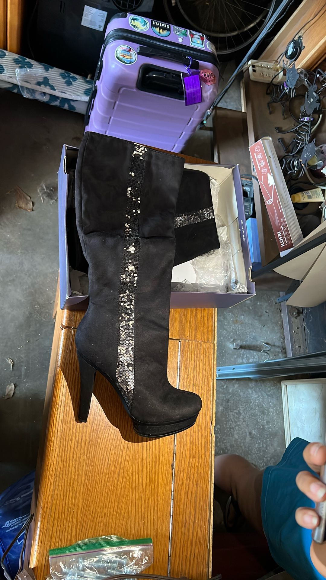 Jennifer Lopez Knee High Heel Boots (9.5)