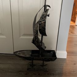  Black Boat Sculpture 