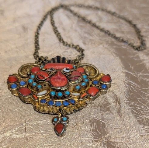 Vintage Nepal Tibet Foo Dog Pendant