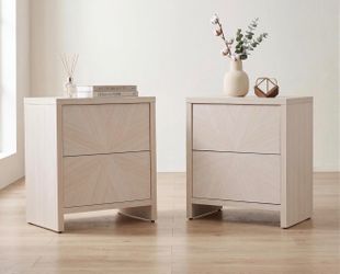 Set of 2 Light Wood Nightstands with Drawers