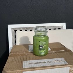 Yankee Candle Meadow Showers