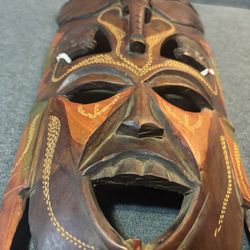 🔥 African Tribal Mask – Real Wood, Hand Carved from Kenya