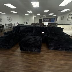 Black Modular Sectional W/ Cupholders & USB Ports