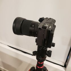 SONY FX30 WITH  30mm SIGMA AUTO LENS 