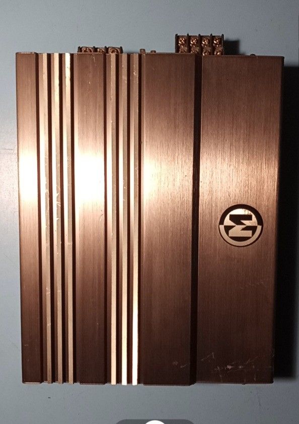 Memphis Amp 4 Channel 300 Watts