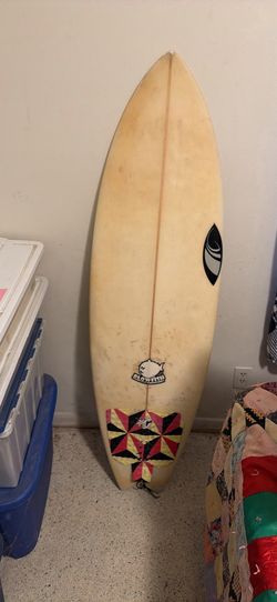 Surf board