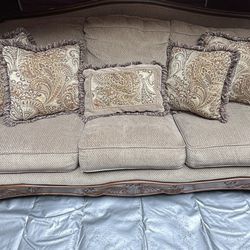 Free Couch And Loveseat 