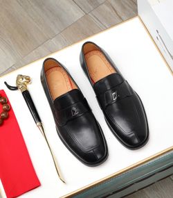 Christian Louboutin Men’s Leather Shoes With Box 2026 New