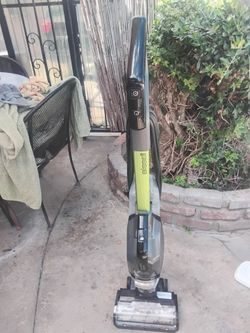 Bissell Carpet Shampooer