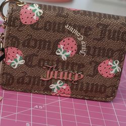 Juicy Couture Wallet 