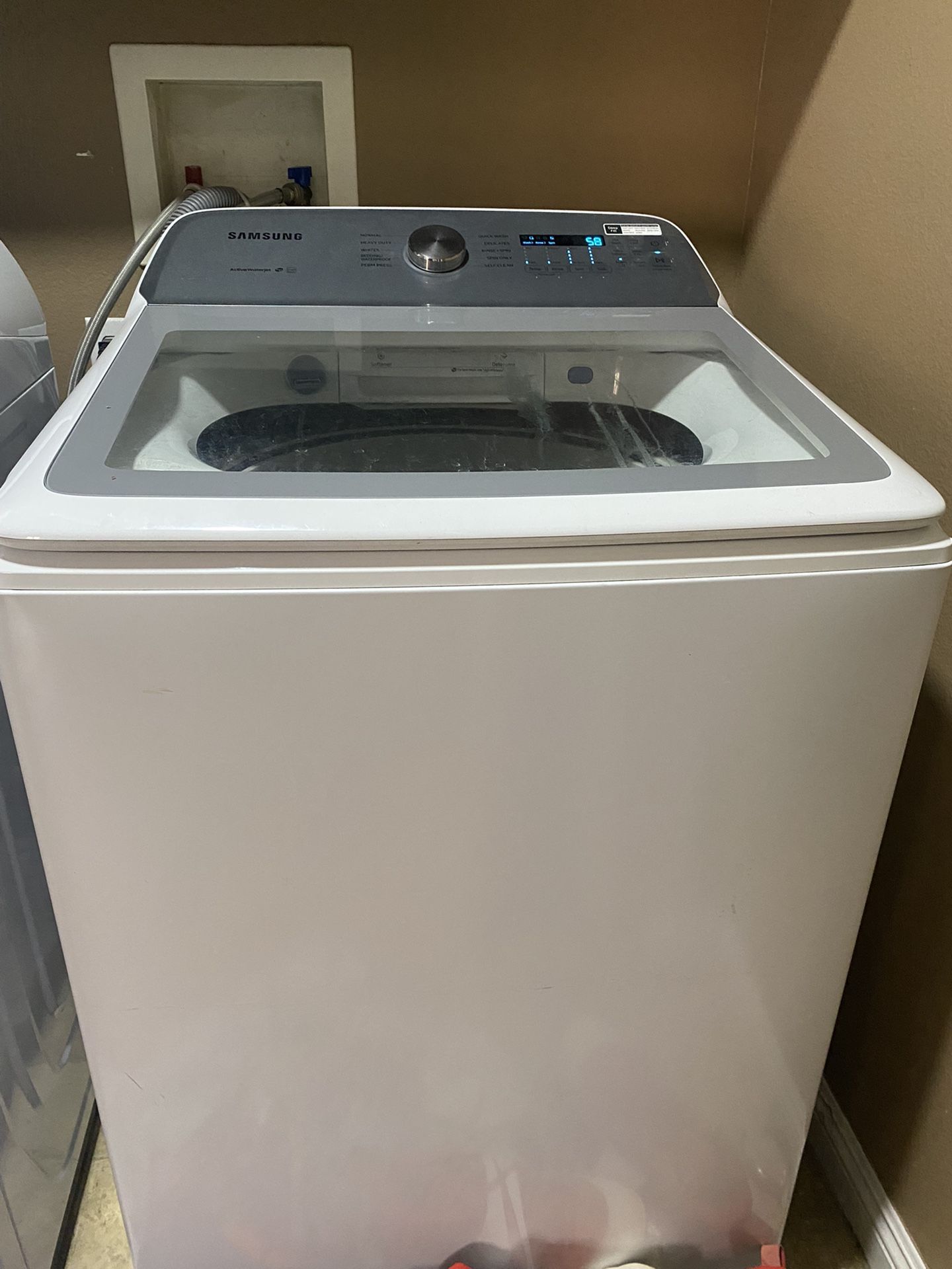 (used) Model: #WA50R5200AW Samsung 5 cu. ft. High-Efficiency Top Load Washer with Impeller and Active Water Jet in White, ENERGY STAR