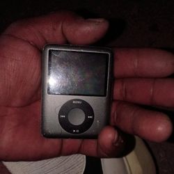 Apple Nano 3rd Generation 8 Gb