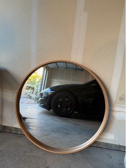 Round Mirror