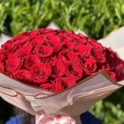 Bouquet/ Ramo Buchón 100 Rosas