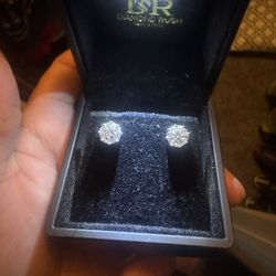 14k Solid White Gold VS1 Diamond 8mm Round Pie-Cut Earrings