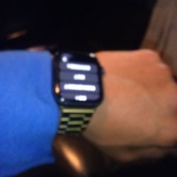 Apple Watch Se With Rose Gold Withit Band 