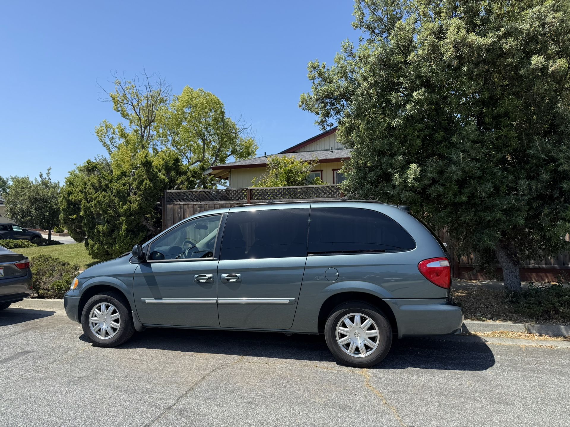 2007 Chrysler Town & Country