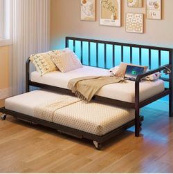 Daybed with Charging Station