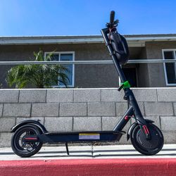 Electric scooter