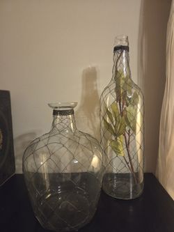 Glass Vases Blk Metal Design 