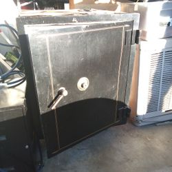 Safe With Combo Large 