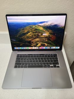 Macbook Pro Retina 2019 (15-inch display, 500gb SSD Storage, 16gb Ram, i7 Processor)