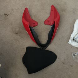 Ducati Street Fighter Rear Pegs Seat Fairings And Hardware