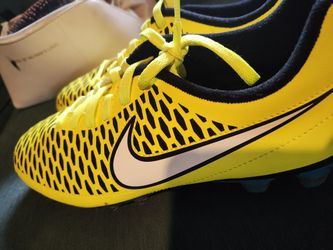 Soccer Shoes 
