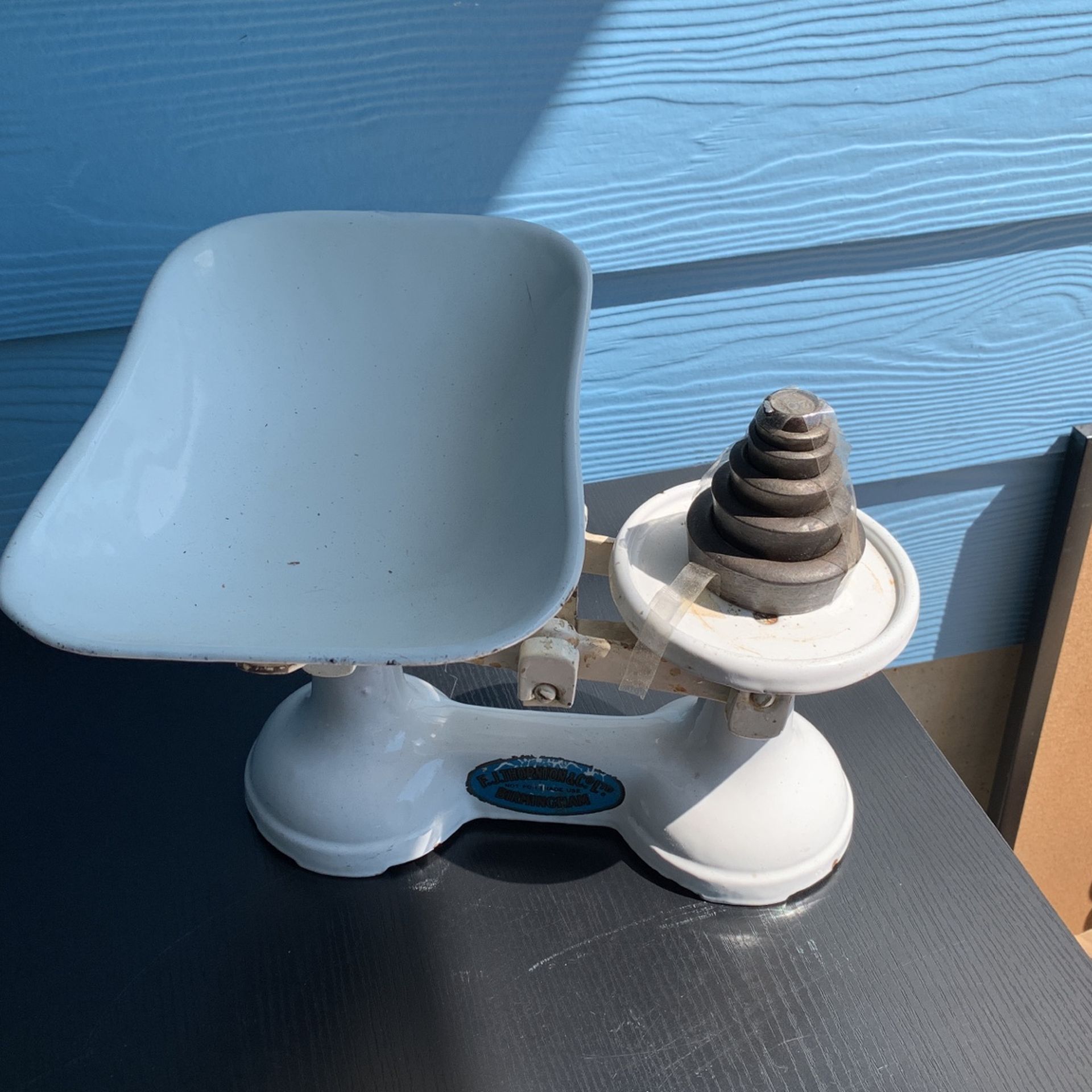 Vintage FJ Thornton Viking cast iron kitchen balance weighing scales