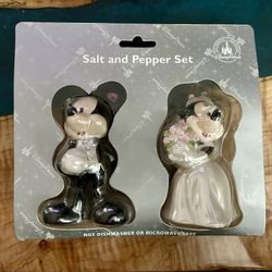 Disney Mickey And Minnie Wedding Salt And Pepper Shaker