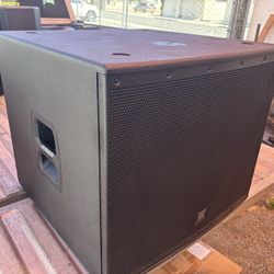 JBL EON618S Powered 18” Subwoofer 