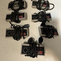 7 Official Nintendo NES -004 OEM Controllers 