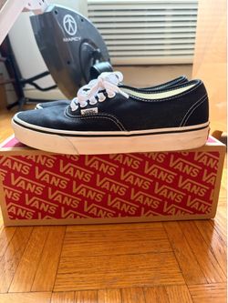 Vans Authentic Black and White