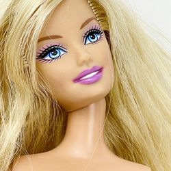 Barbie 1999 Body 1998 Head w/switch on back Mattel Vintage 90s 11" Doll