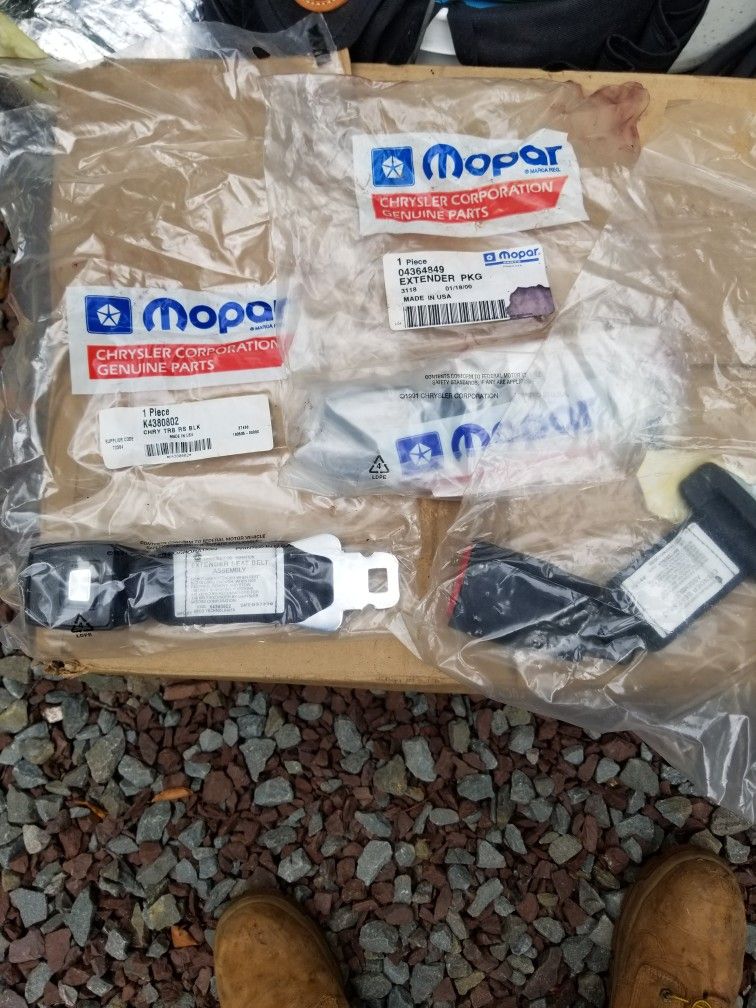 Chrysler Chubby Persons Seat Belt Extension