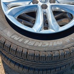 Tire llantas rin 18 nuevas ford