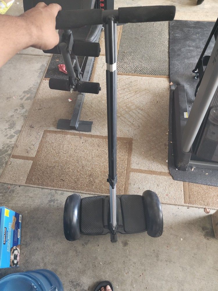Segway Ninebot S With Hand And Thigh Attachment