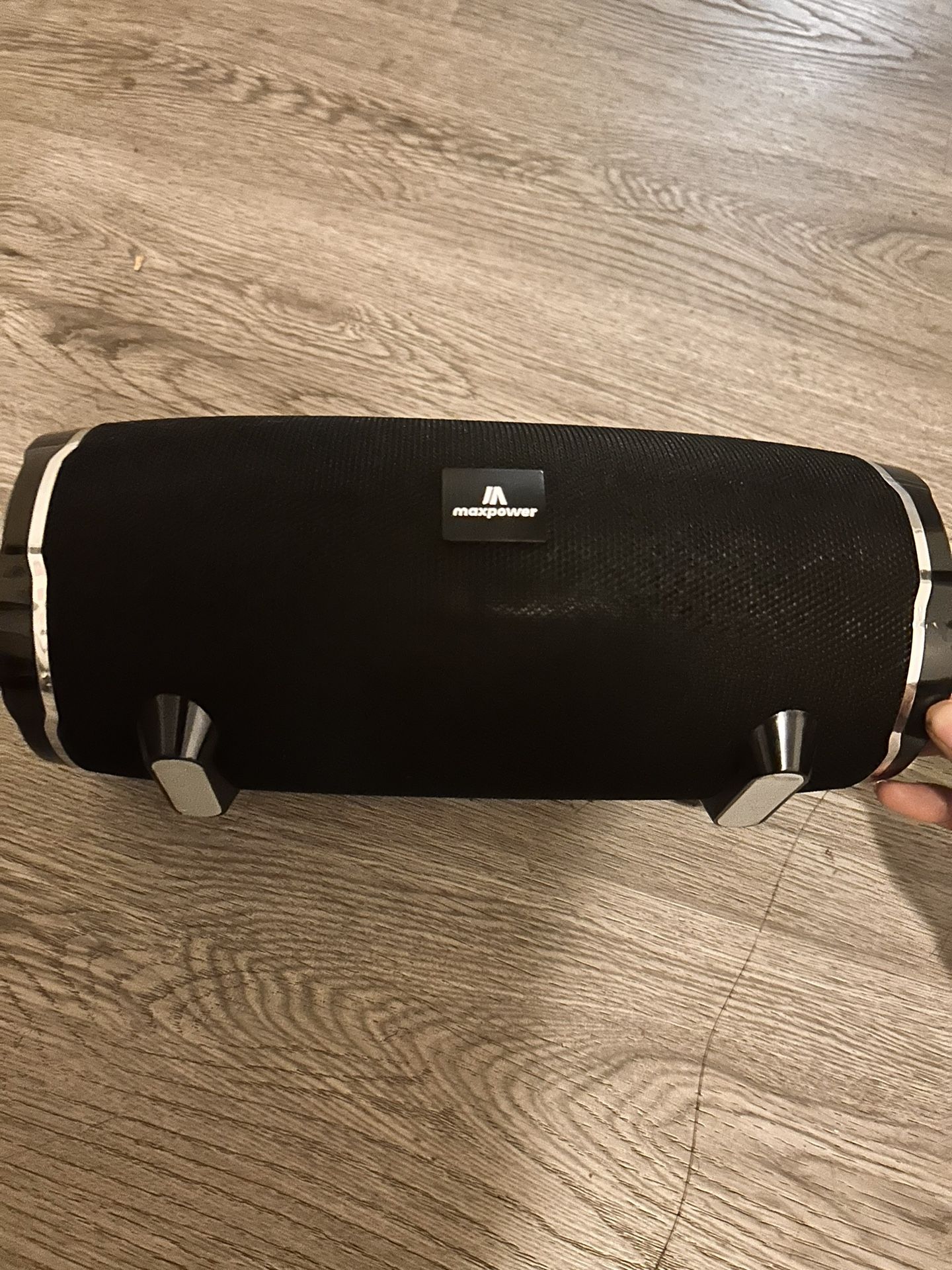 Max power Speaker 