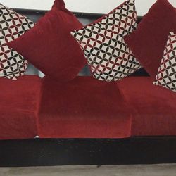 Living Room Set  Need Gone Like Tom Obo 