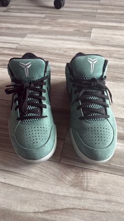 Nike Kobe 4’s Basketball Shoes
