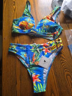 Kamoni Tropical Print Bikini Set