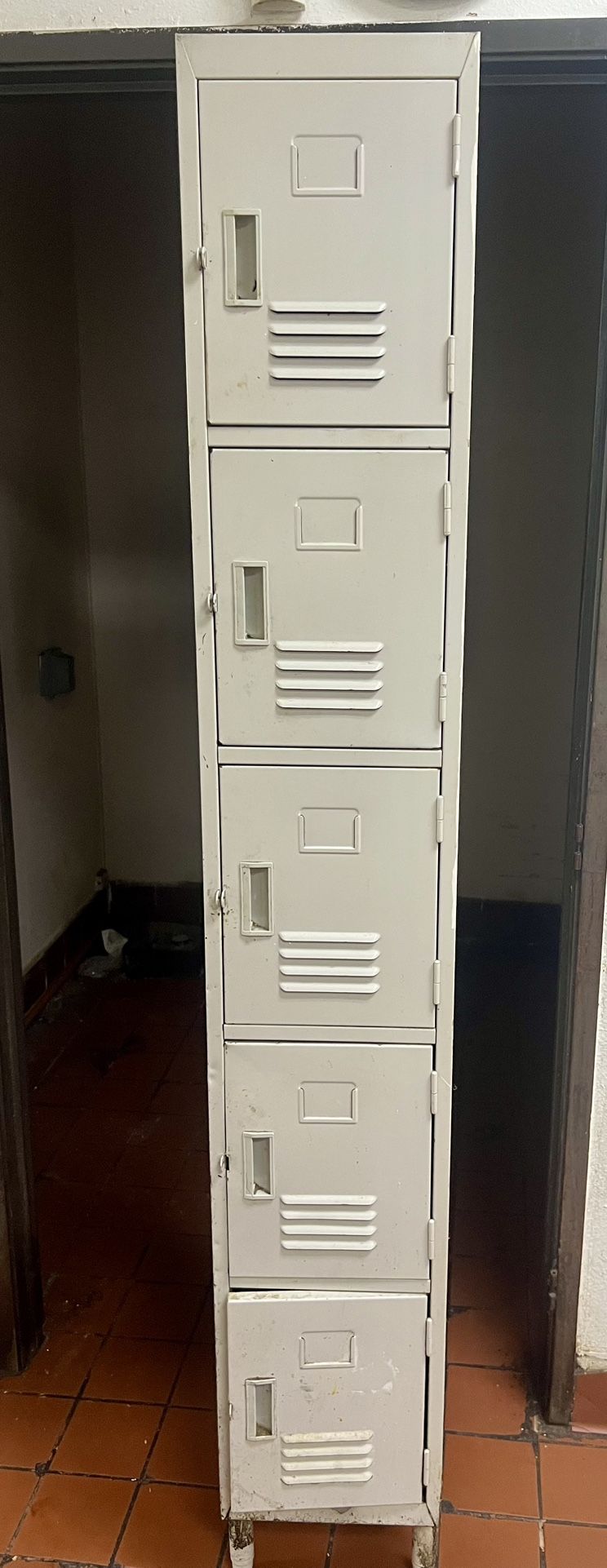 Locker- 12 X 76