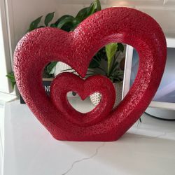 Red Valentine’s Day Heart Sculpture NEW-Light Weight 