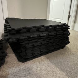 Rubber Gym Floor Mats In Excellent Condition